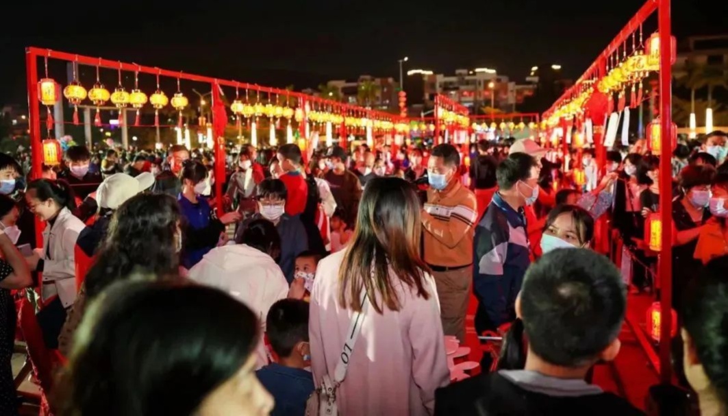 BB电子注册海南昌江发布五一假期活动预告：摘芒果玩赛事海边撒欢……(图4)